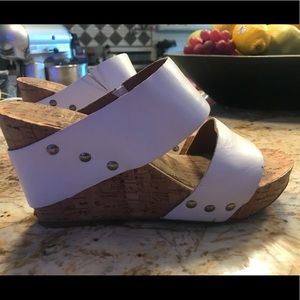 Lucky Brand white wedge slide sandal platform 8